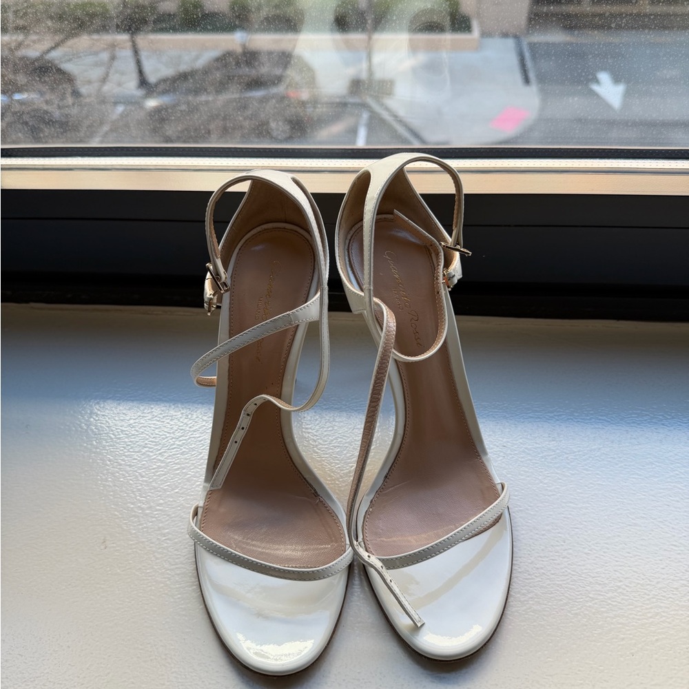 Gianvito Rossi White Patent Leather Ankle Strap Heels